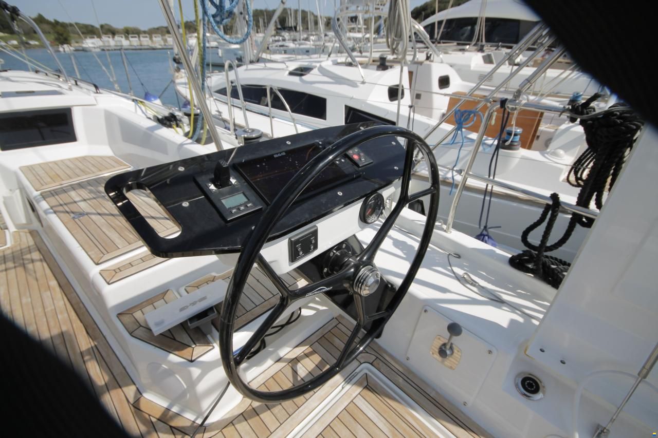 Dufour 44
