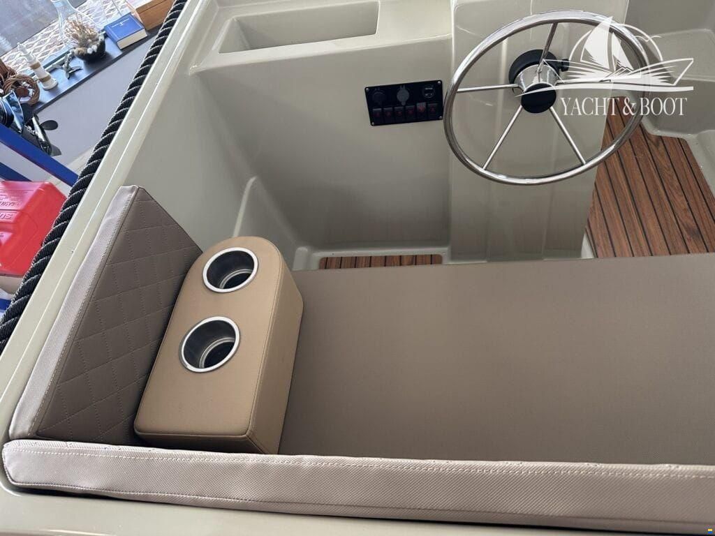 RioMar Boats 470