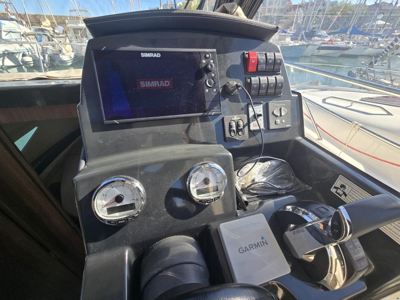 Quicksilver activ 855