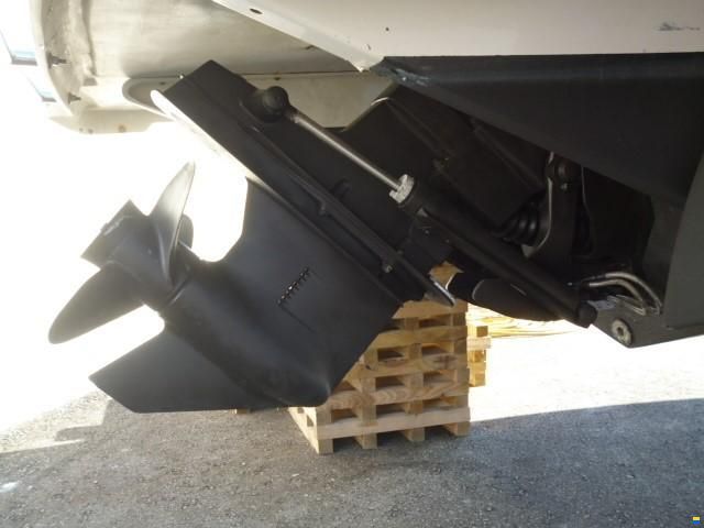Four Winns MU H230
