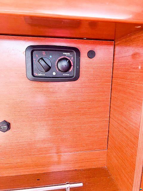 Beneteau Oceanis 60
