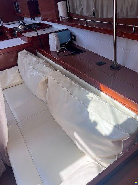 Beneteau Oceanis 60