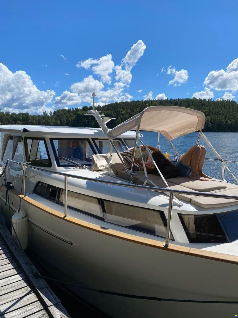 Greenline 33 Hybrid