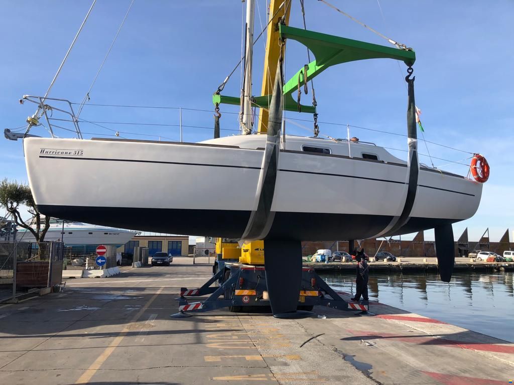 Blu Phoenix Barca a vela Hurricane 315 Sport NUOVA
