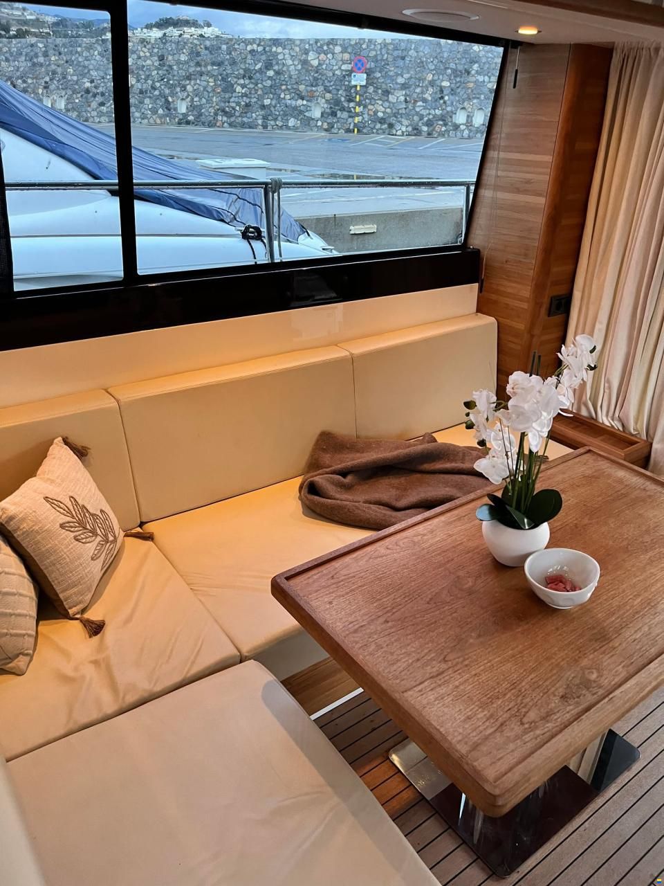 Sealine F450