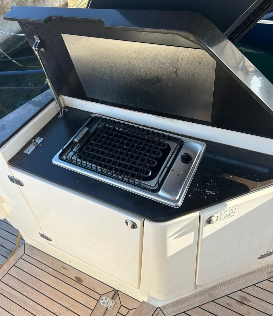 Sealine F450