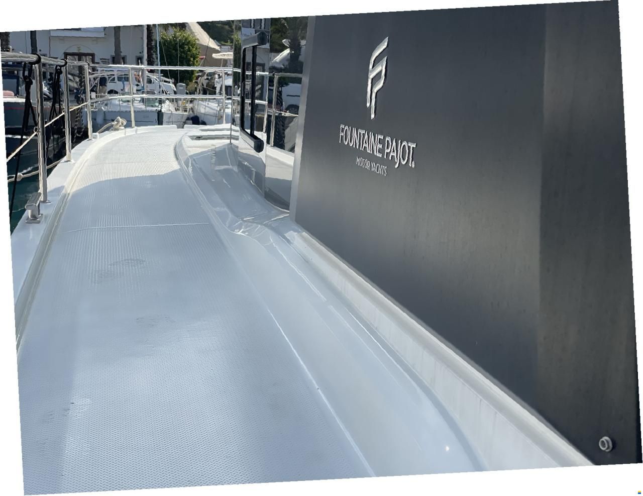 Fountaine Pajot MY5