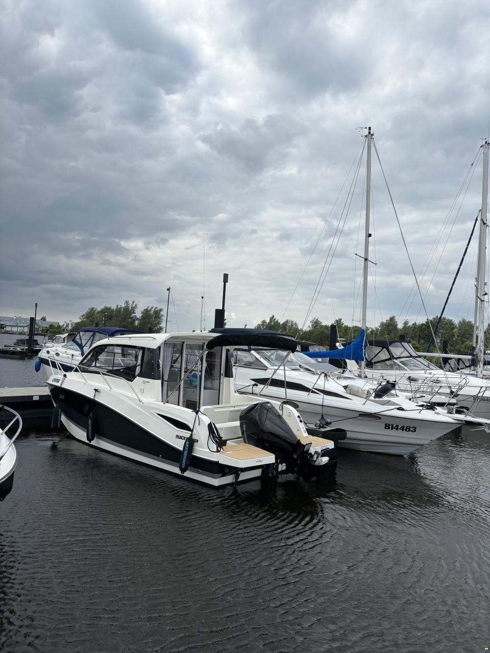 Quicksilver 755 Weekend