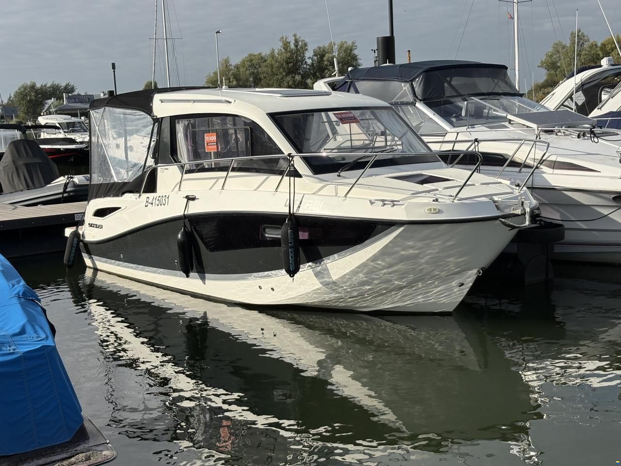 Quicksilver 755 Weekend
