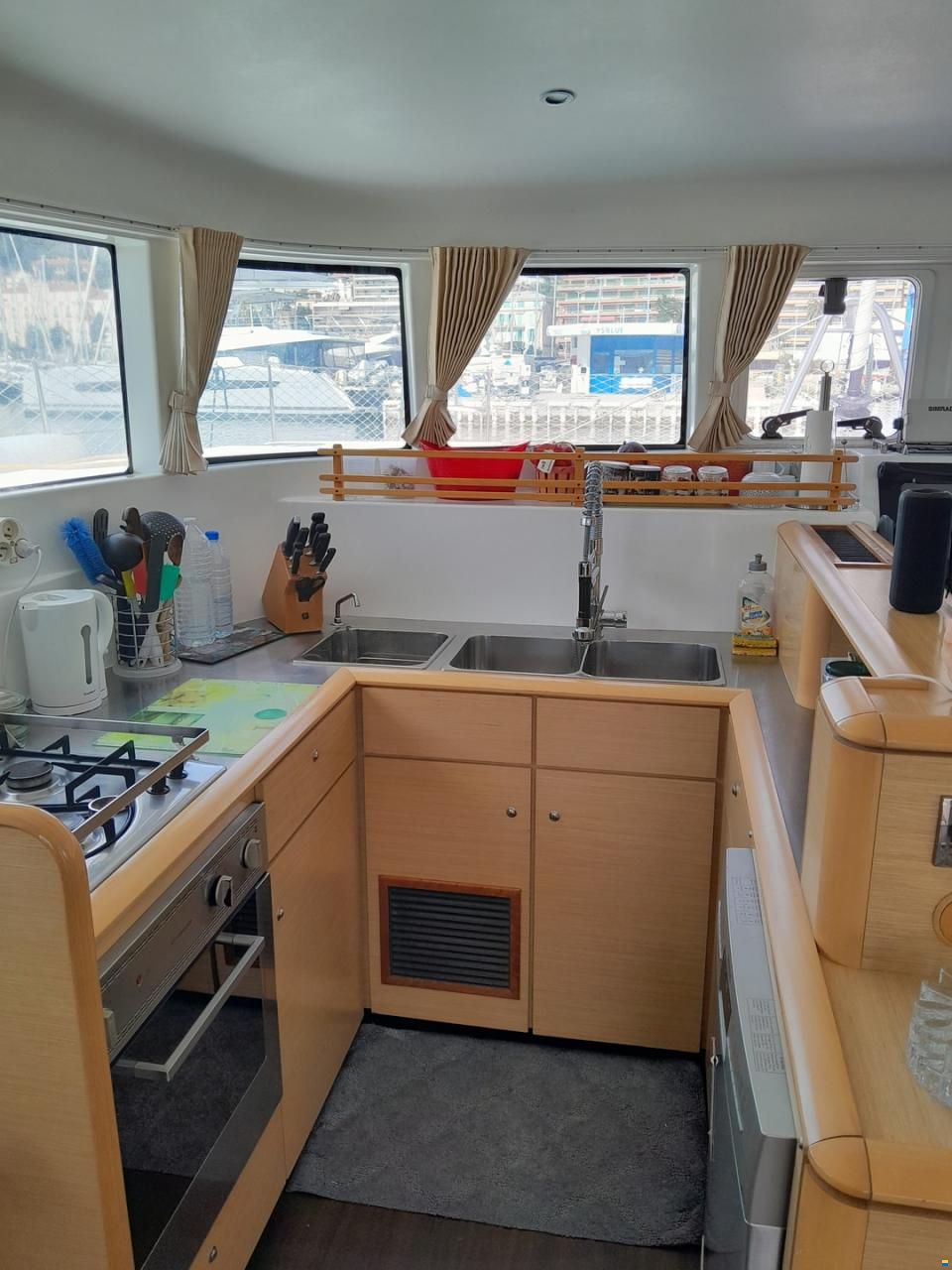 Lagoon 500