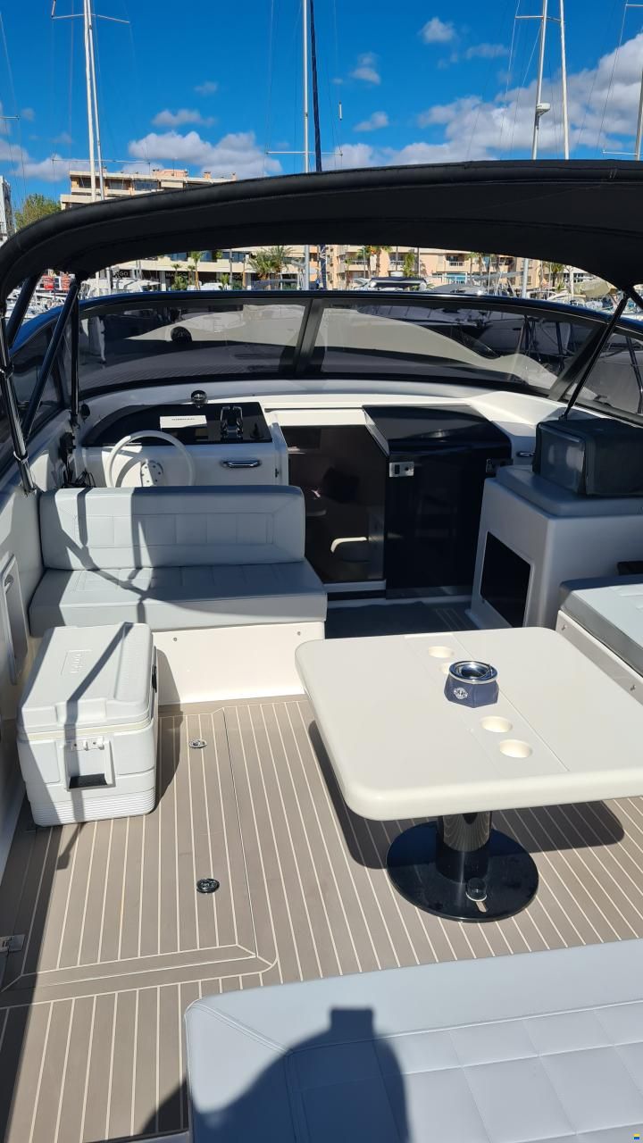VanDutch 40