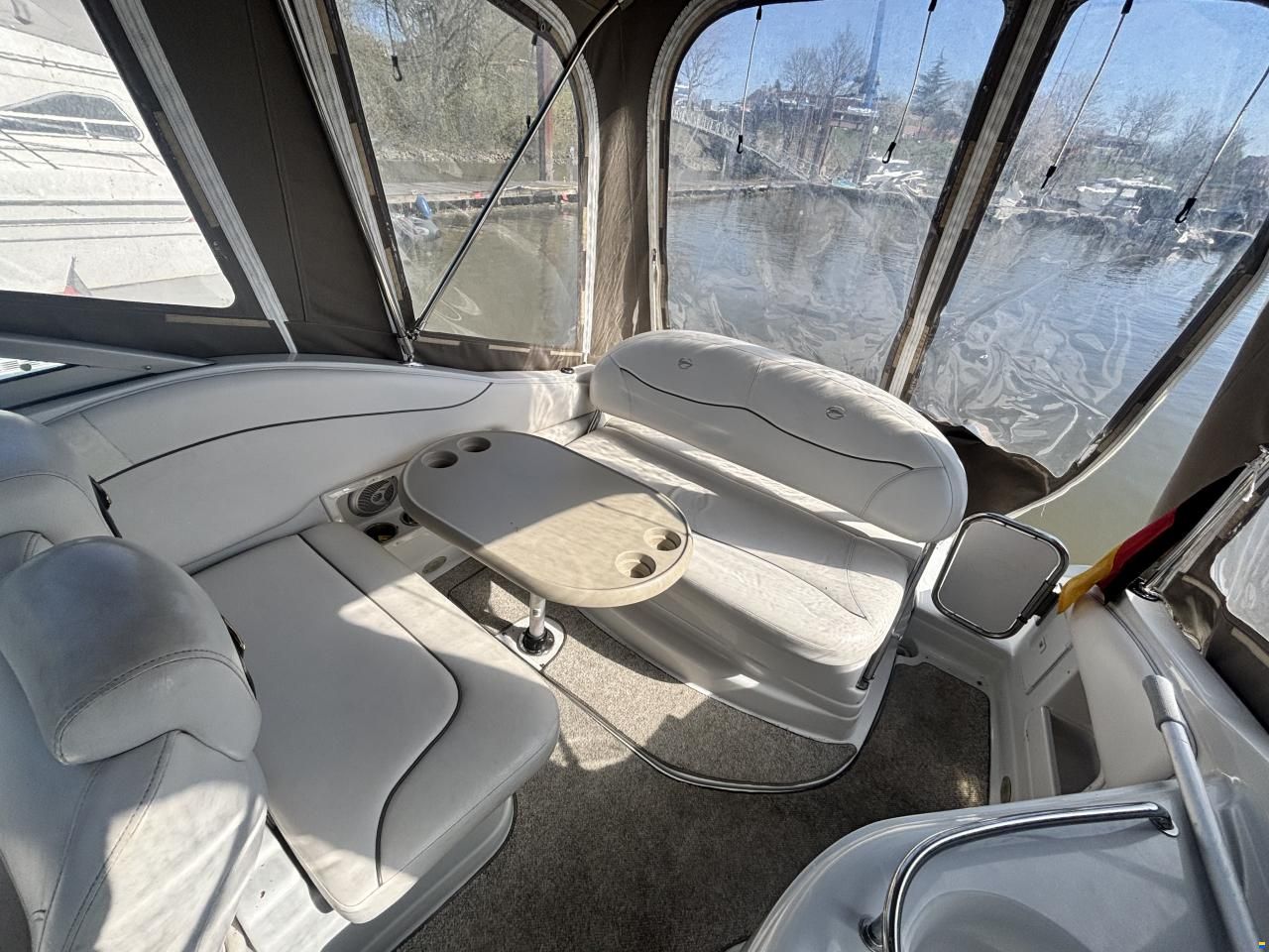 Crownline 270 CR