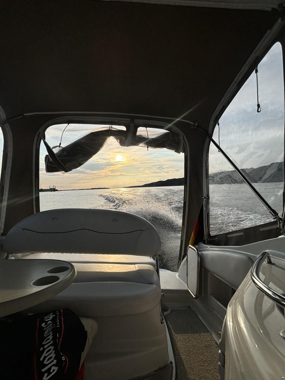 Crownline 270 CR