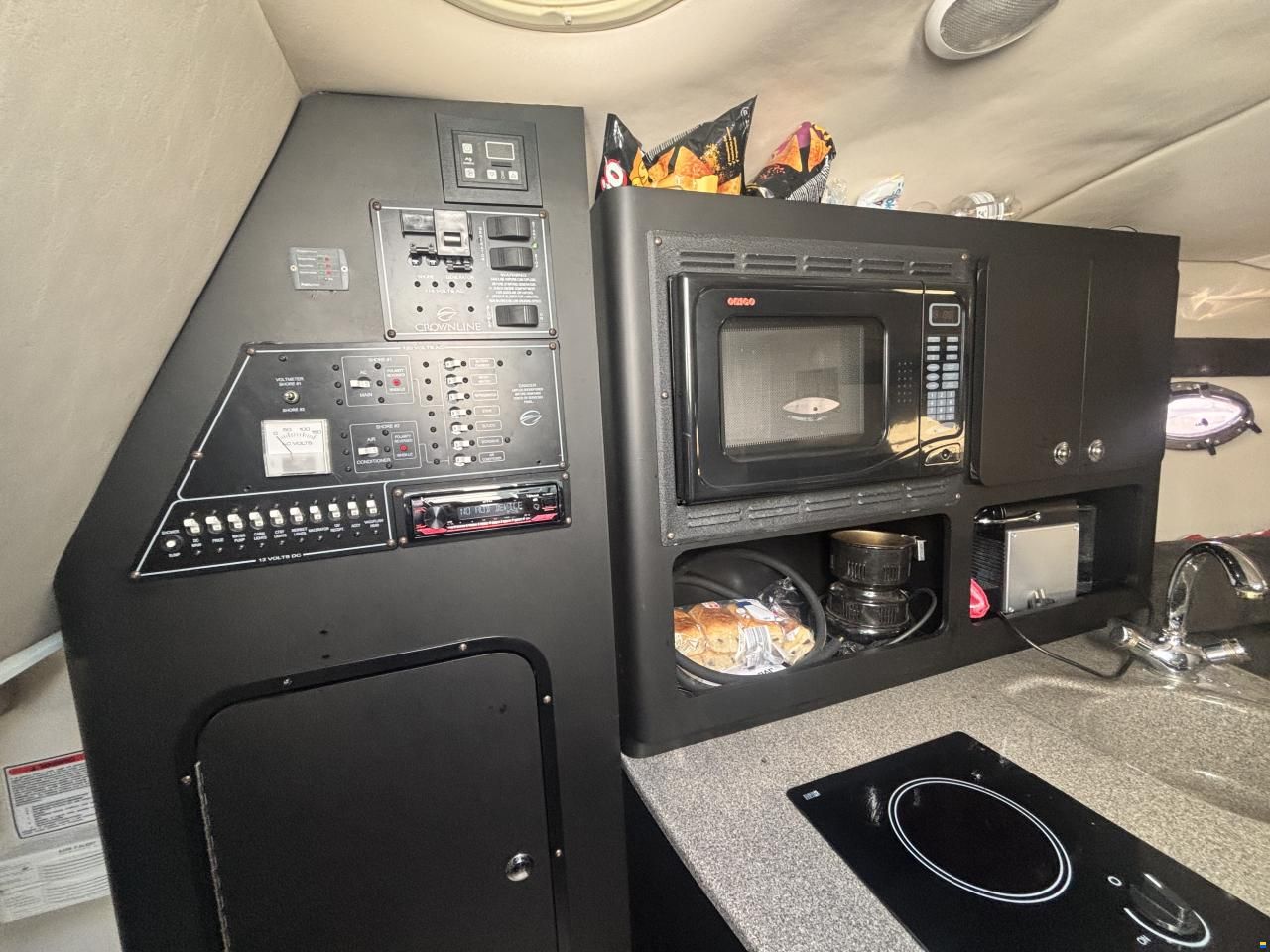 Crownline 270 CR
