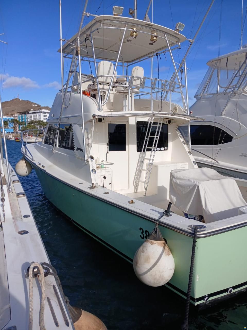 Henriques 38 Sportfish
