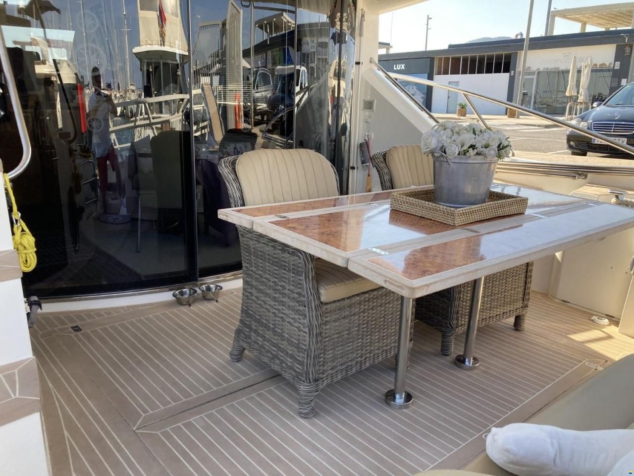 Sealine T 60