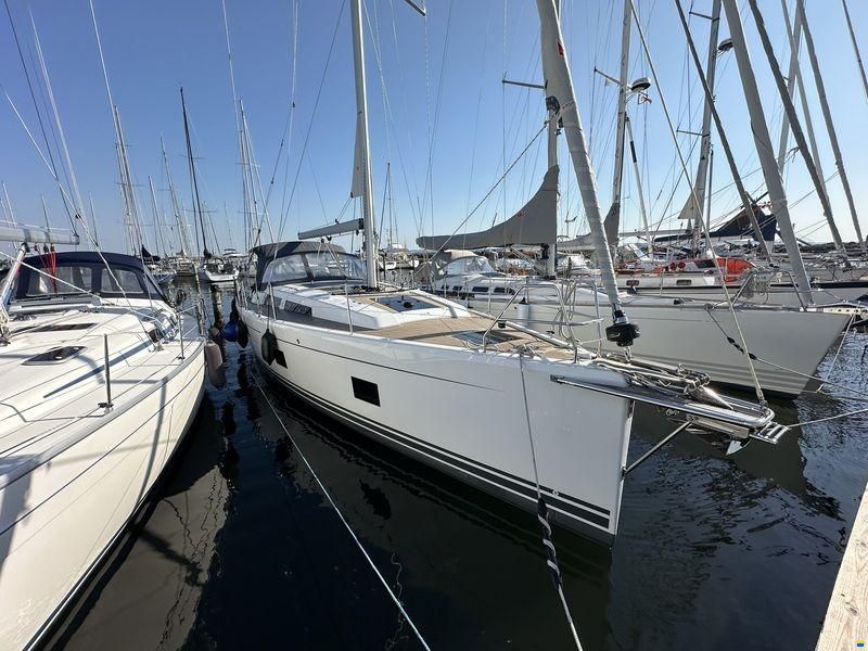 Hanse 418