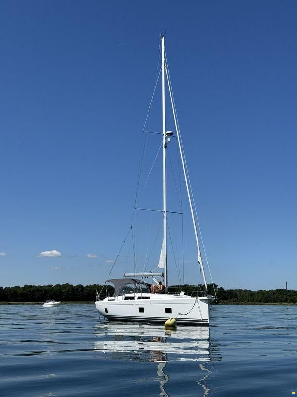Hanse 418