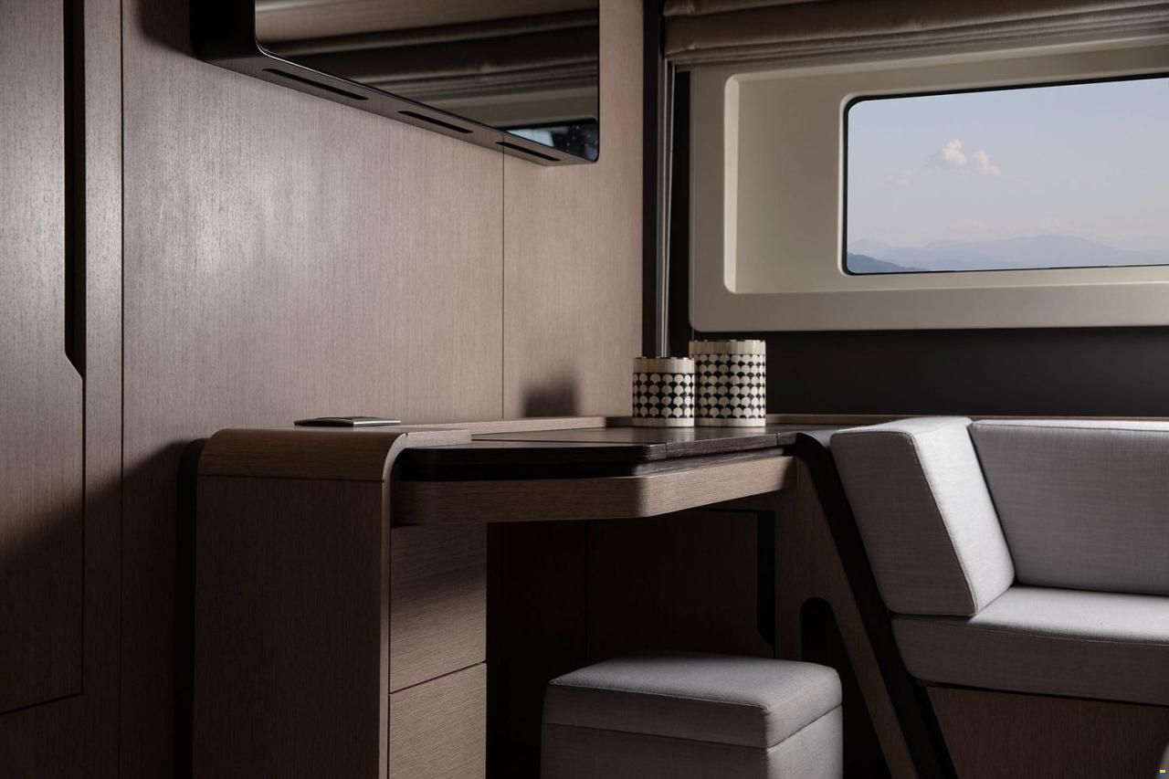 Sirena 48