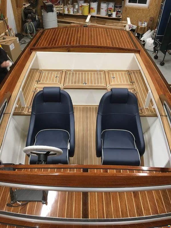 Classic Elegant Speedboat