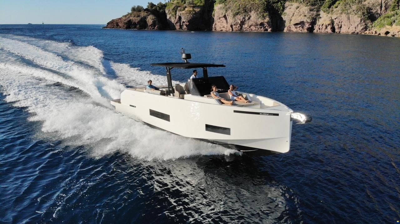 De Antonio D42 Open