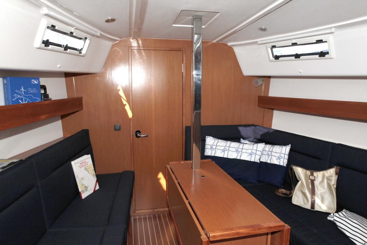 Bavaria Cruiser 32