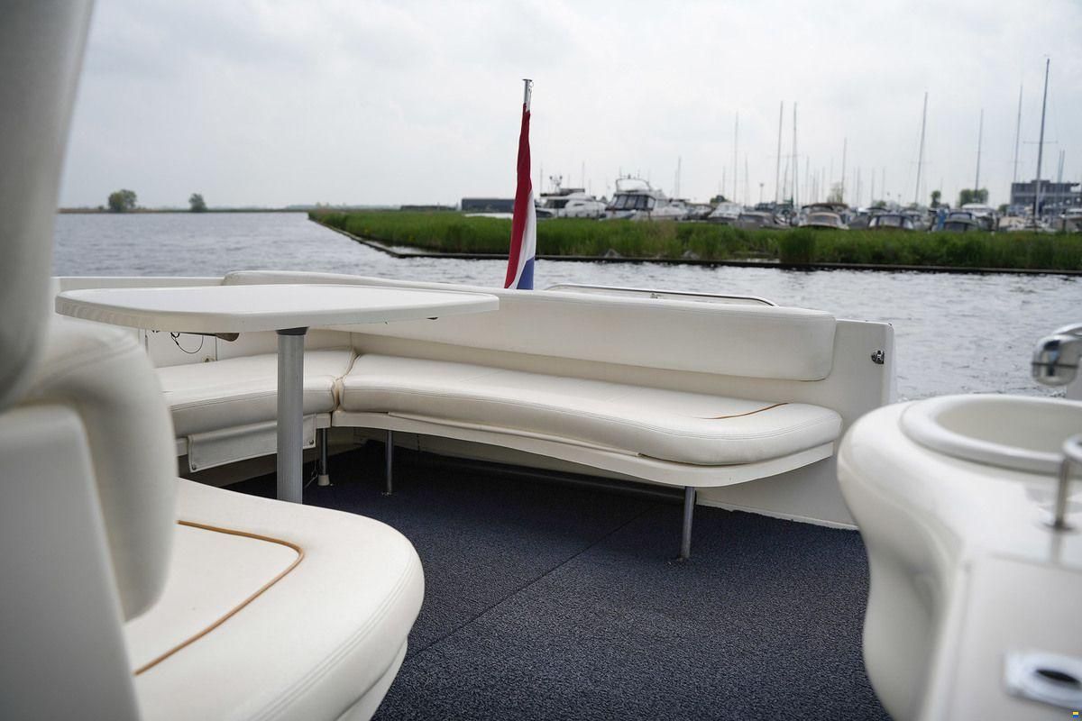 Sea Ray 310 Sundancer
