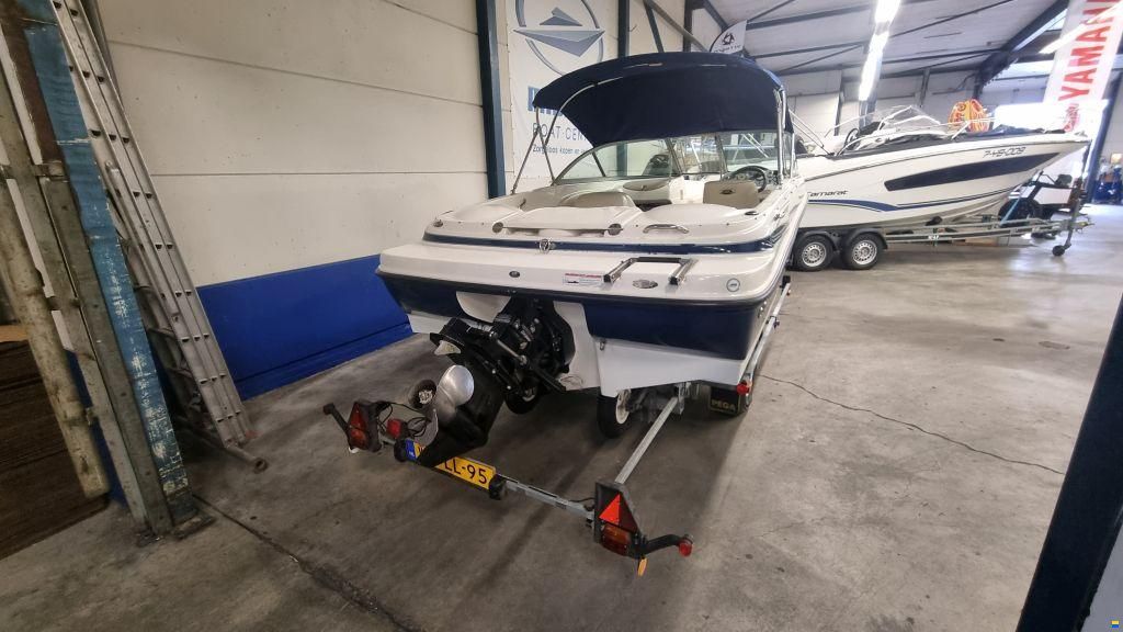 Maxum 1800 MX uit 2008 met trailer
