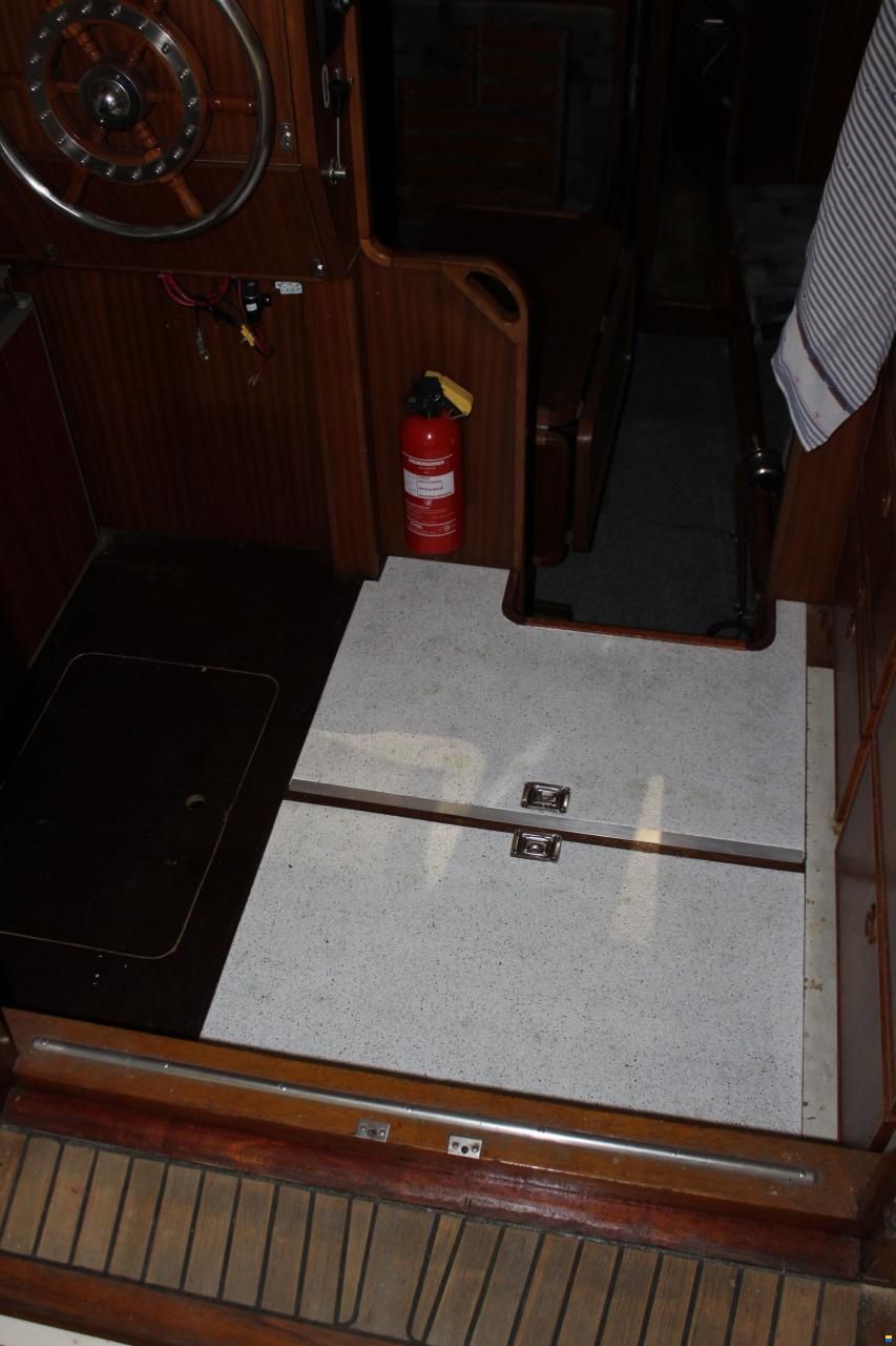 30 ST Motorsailer