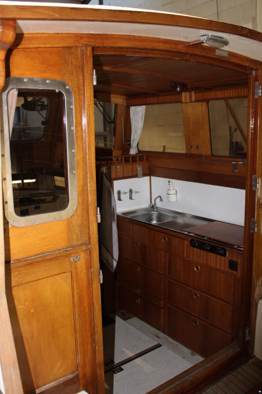 30 ST Motorsailer