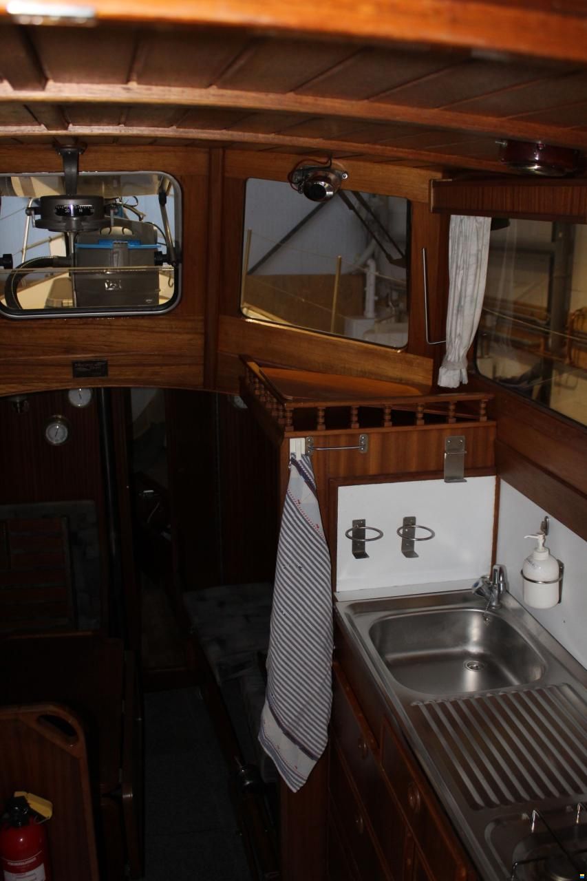 30 ST Motorsailer