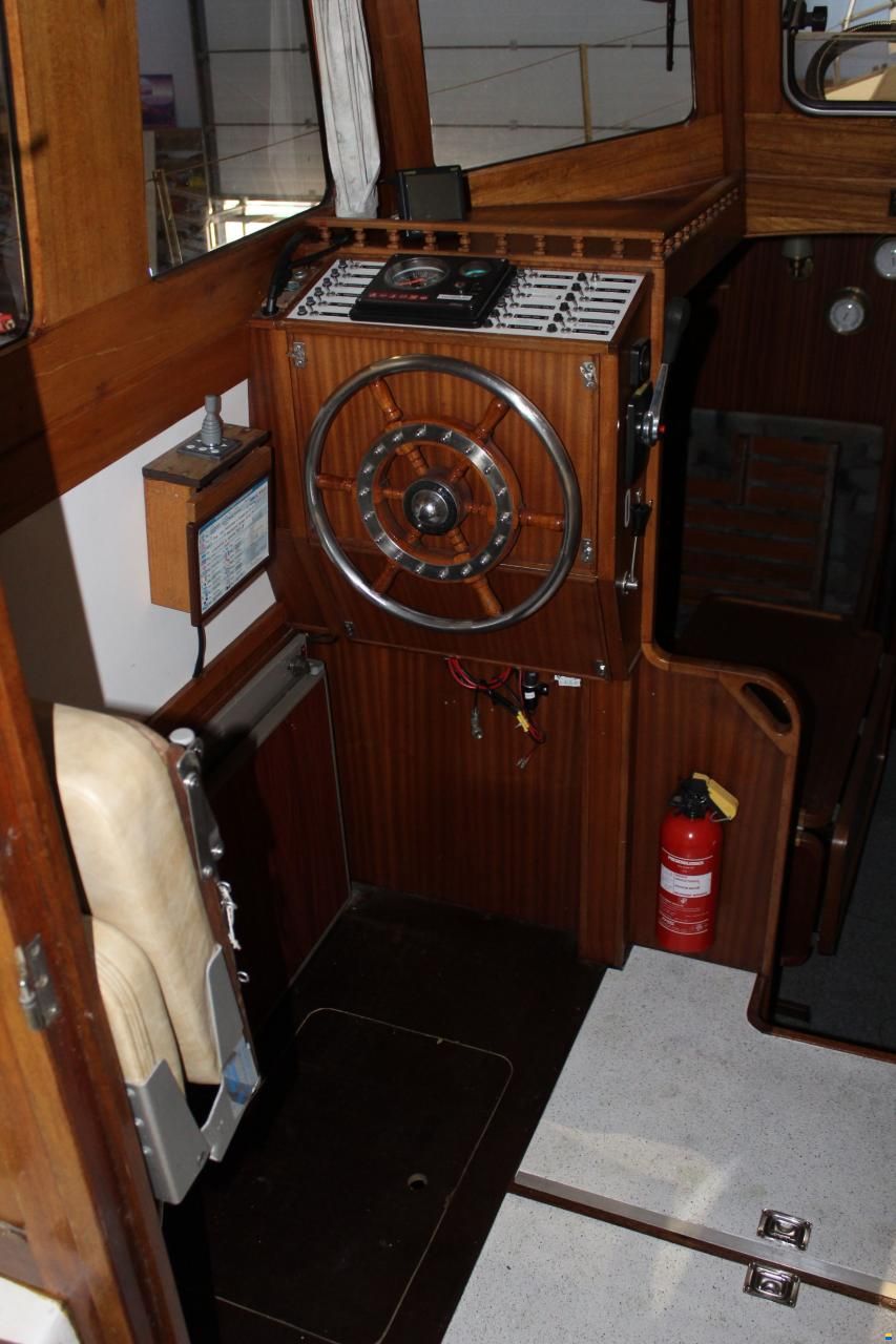 30 ST Motorsailer