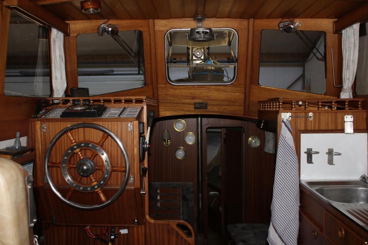 30 ST Motorsailer