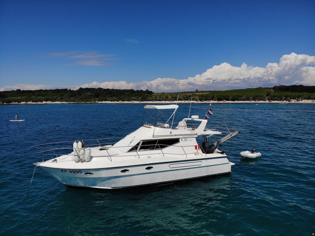 Azimut AZ35