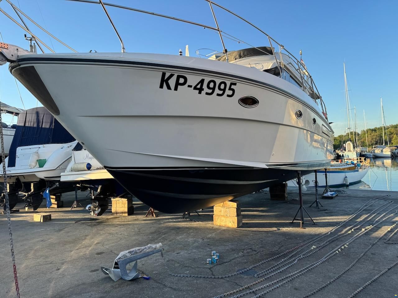Azimut AZ35