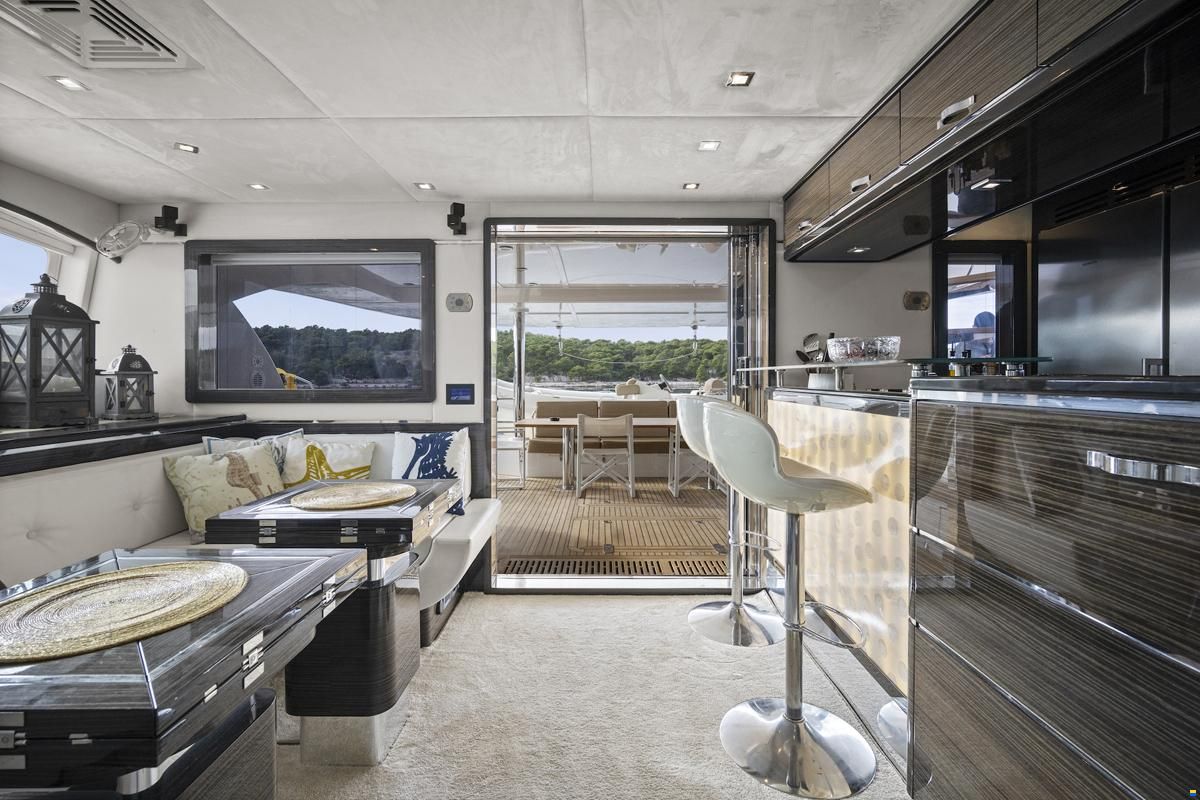 Sunreef Power 70