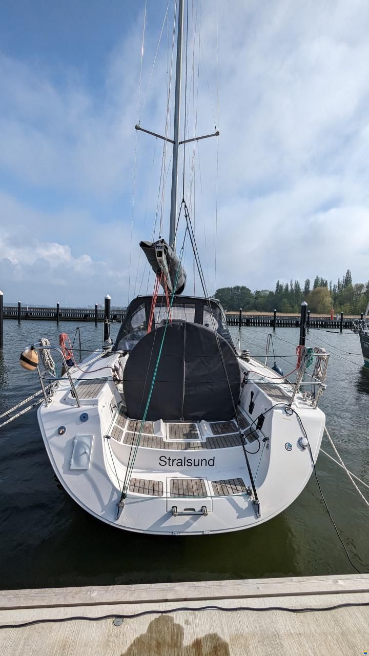 Elan 37