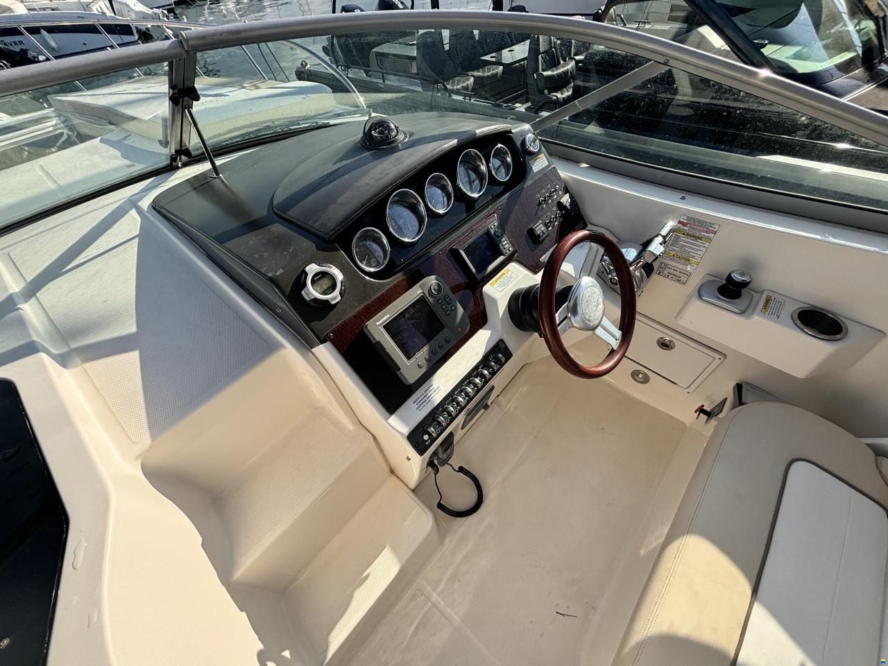 Sea Ray Sundancer 310