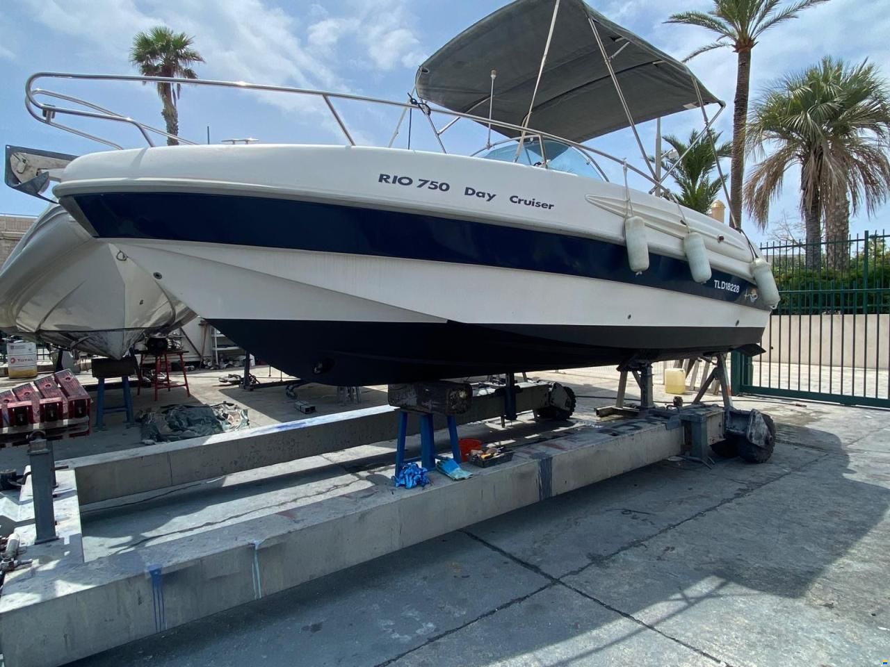 Rio 750 day cruiser