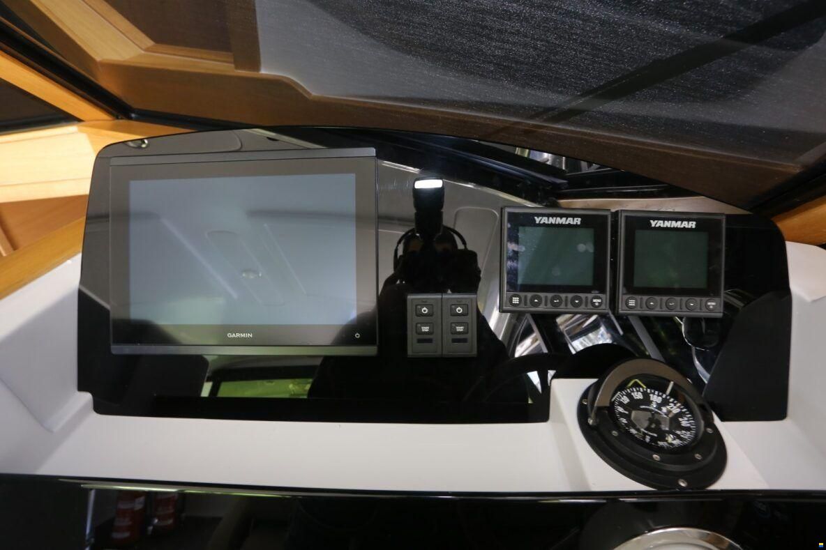 Adriana Boats Adriana 44 Fly