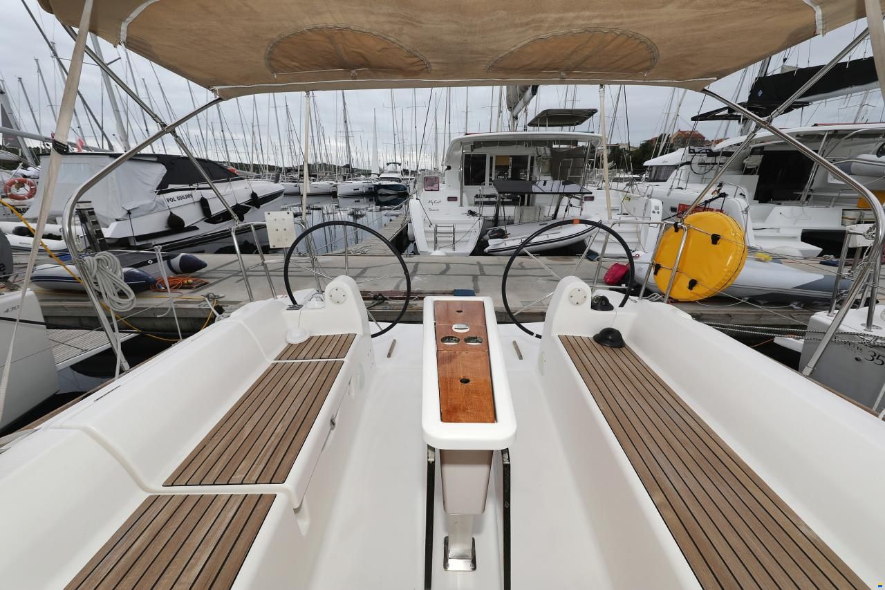 Dufour 350 GL