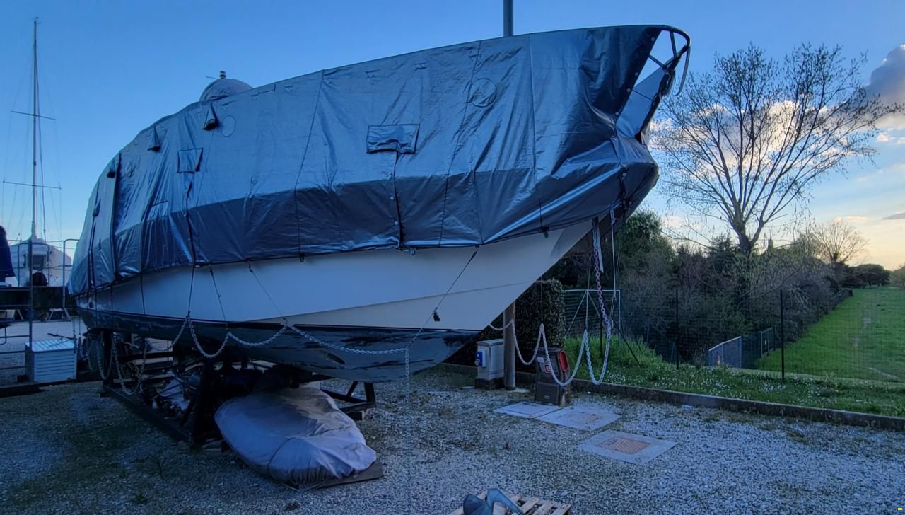 Sealine C39
