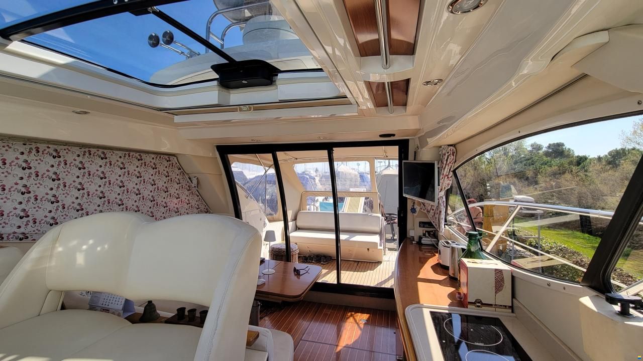 Sealine C39