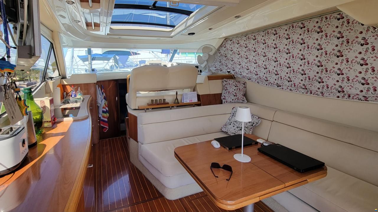 Sealine C39