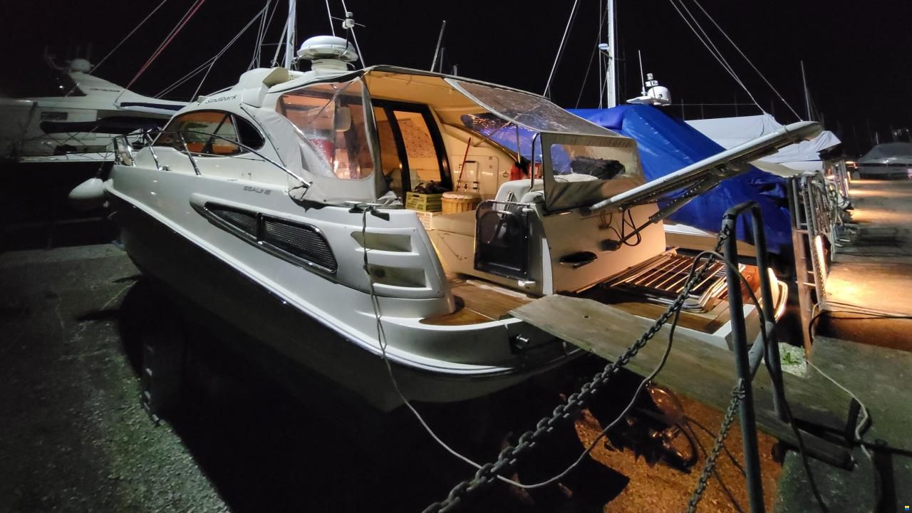 Sealine C39