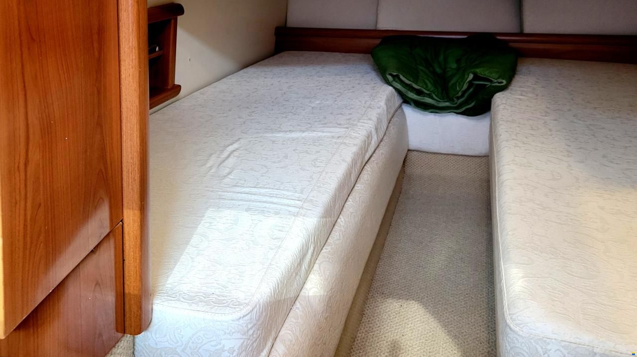 Sealine C39