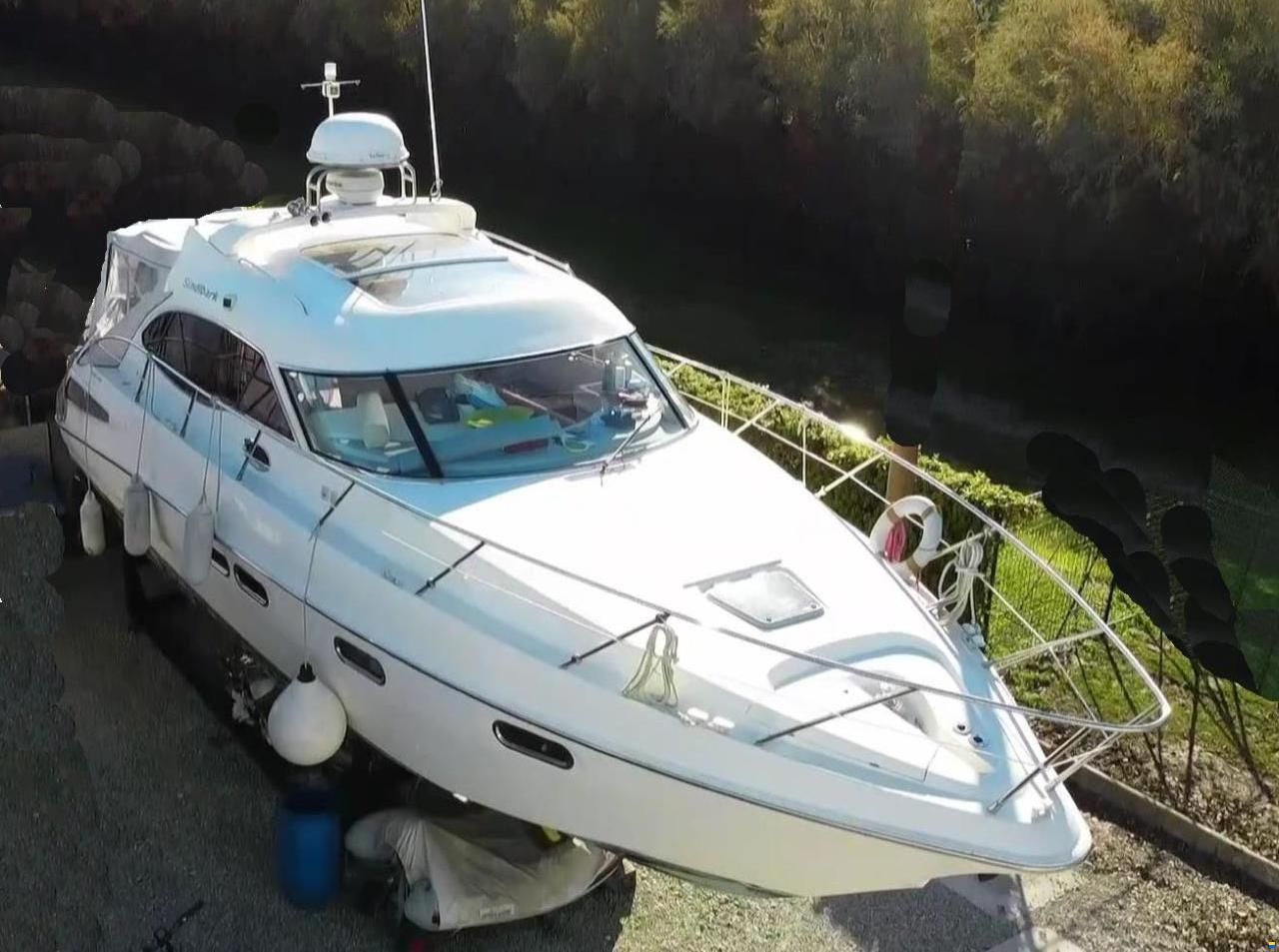 Sealine C39