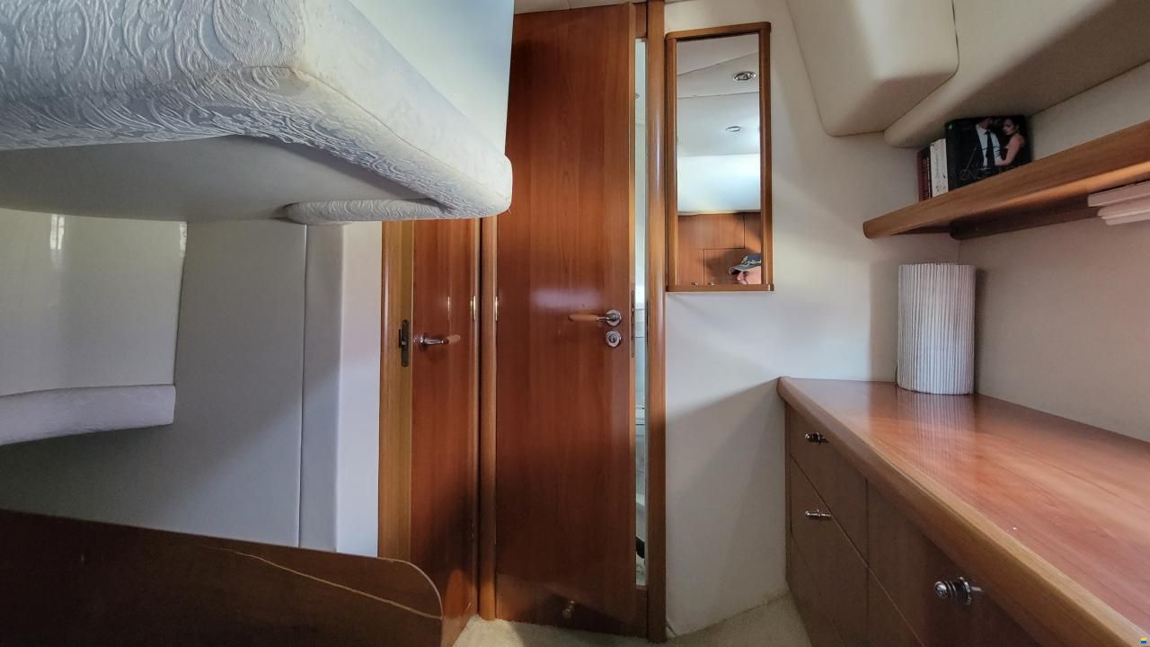 Sealine C39