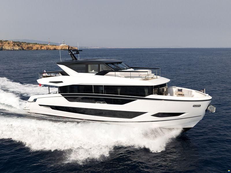 Sunseeker 82 Ocean Enclosed