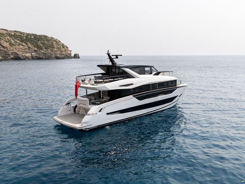 Sunseeker 82 Ocean Enclosed